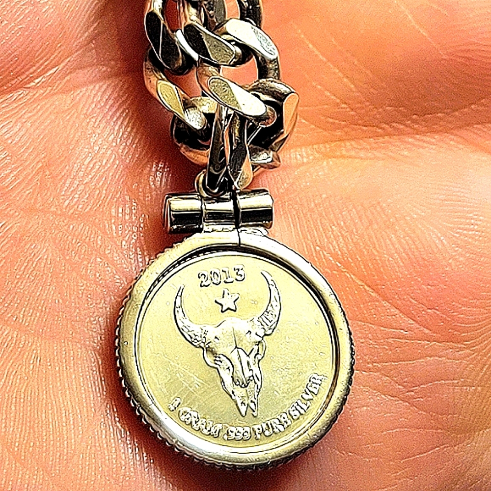 Bull Native American Round .999 Fine Silver Pendant 1g [1.3"x.5"]